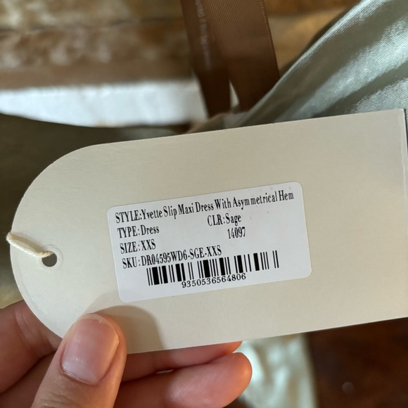 Meshki yvette slip maxi dress in sage - Picture 8 of 8